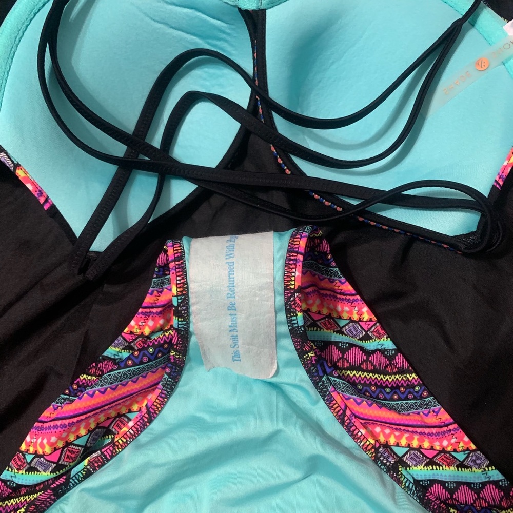 Bathing suite - Picture 6 of 6